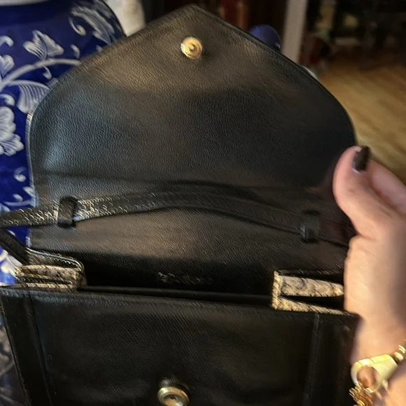 YSL Vintage Snake Embossed Black Shoulder - Picture 4 of 5